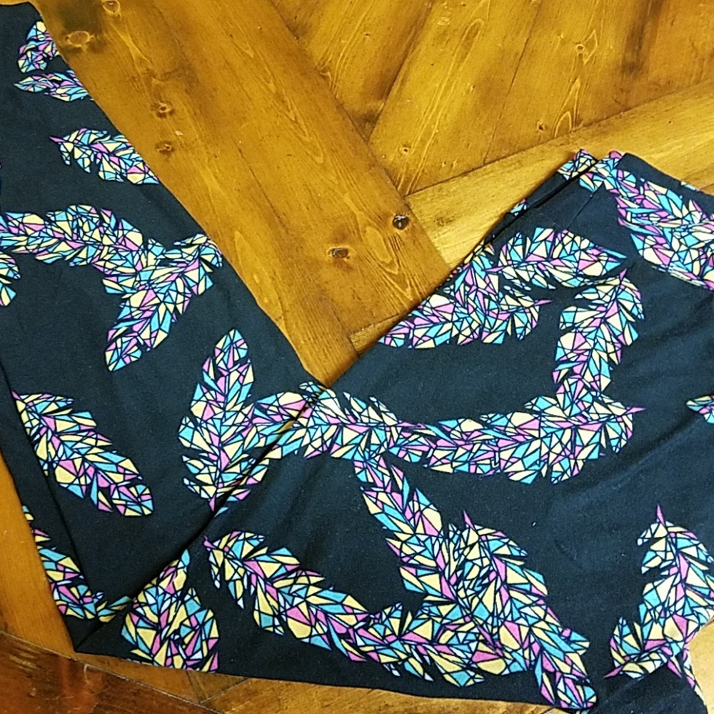 LuLaRoe leggings black with colorful detail